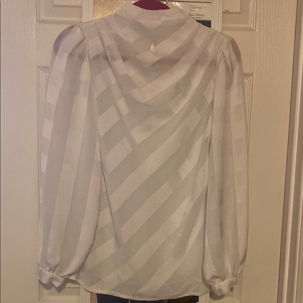 Elegant White Striped Women's Top